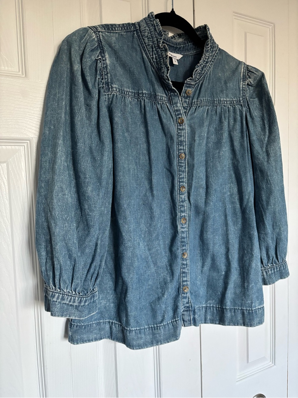 Reitmans Light Blue Denim Button-Front Blouse - Picture 3 of 14